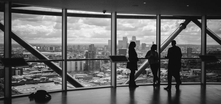 PLM and 4.0 Industrial revolution - people in front of the big windows